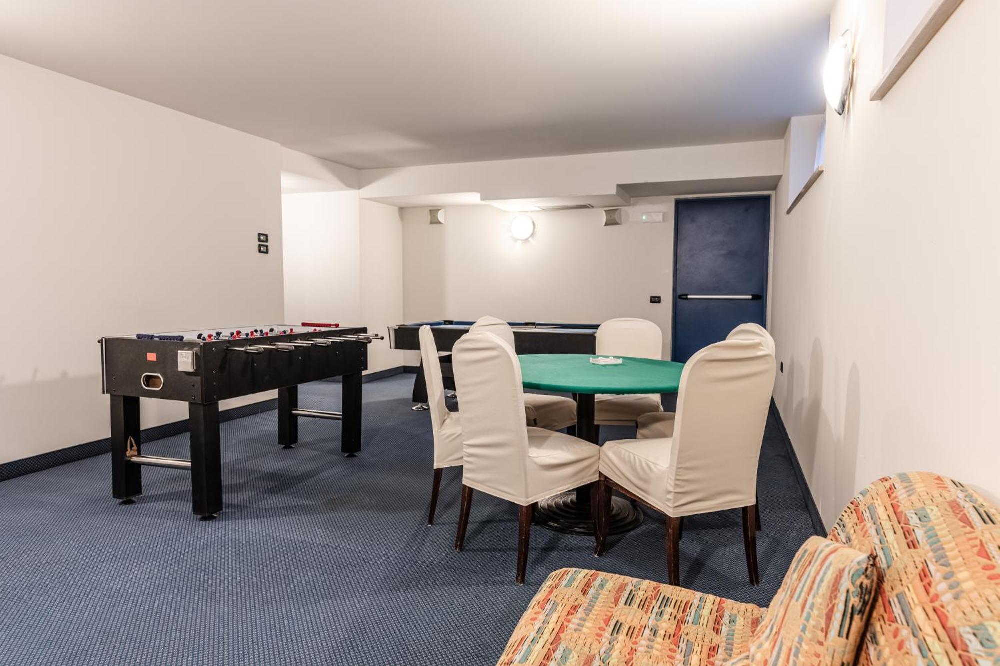 Hotel Garni Meledrio Дімаро Екстер'єр фото